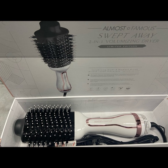 Almost Famous Angelica White 2-in-1 blowout brush - Picture 5 of 5